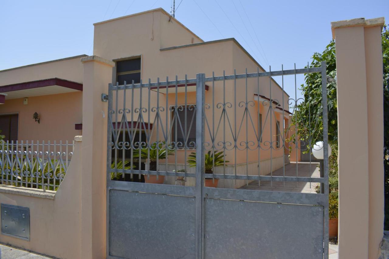 Casa Vacanza Pietro E Nina レッチェ エクステリア 写真
