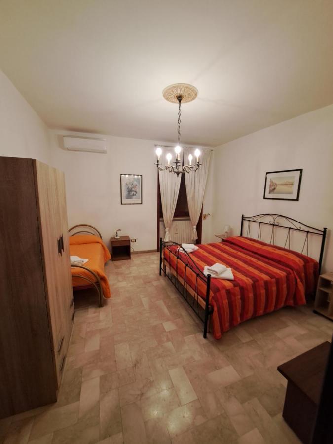 Casa Vacanza Pietro E Nina レッチェ エクステリア 写真